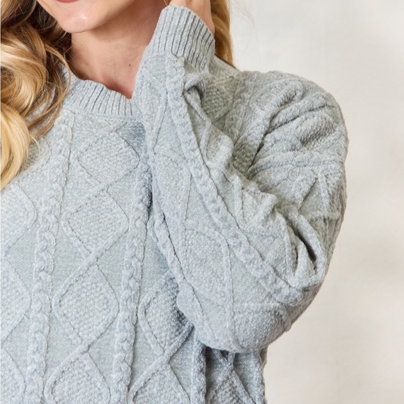 NEW BiBi Gray Chunky Cable Knit Cottagecore Grandma Crewneck Sweater - Picture 5 of 10